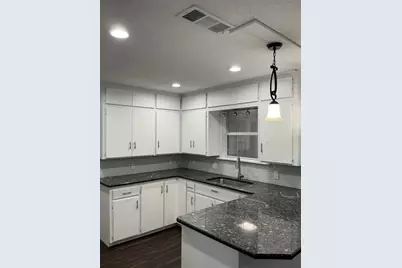 110 E Florence Street, Denison, TX 75021 - Photo 8