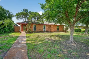 120 Running Brook Ln, Mesquite, TX 75149 - Photo 1