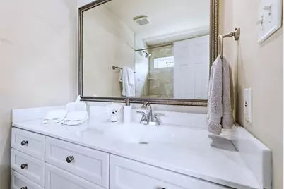 4058 Buena Vista Street #E, Dallas, TX 75204 - Photo 16