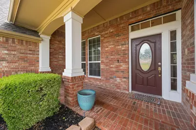 6211 Parkside Drive, Arlington, TX 76001 - Photo 2