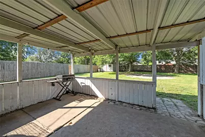 305 Elmwood Drive, Woodway, TX 76712 - Photo 12