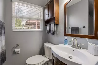 741 Cullum Avenue, Hurst, TX 76053 - Photo 24