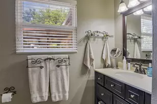 741 Cullum Ave, Hurst, TX 76053 - Photo 20