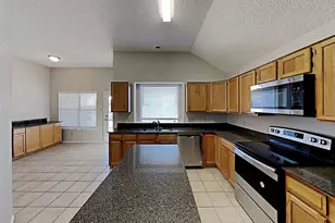 815 McComb Ln, Cedar Hill, TX 75104 - Photo 4