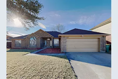 815 McComb Lane, Cedar Hill, TX 75104 - Photo 1