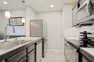 8601 Park Ln, Dallas, TX 75231 - Photo 10