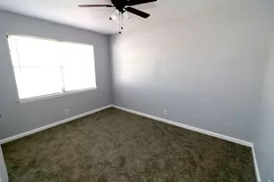 9821 Bluffcreek Dr, Dallas, TX 75227 - Photo 6