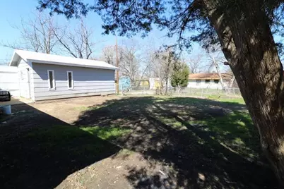 9821 Bluffcreek Drive, Dallas, TX 75227 - Photo 12