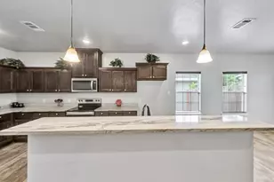 2107 Hemphill St, Greenville, TX 75401 - Photo 6