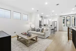 8116 Radnor Rd, Dallas, TX 75231 - Photo 16