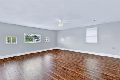 4208 Huckleberry Circle, Dallas, TX 75216 - Photo 8