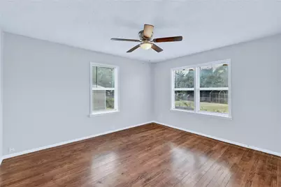 4208 Huckleberry Circle, Dallas, TX 75216 - Photo 12