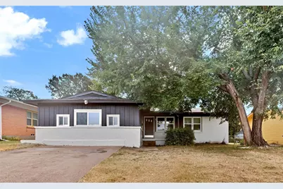 4208 Huckleberry Circle, Dallas, TX 75216 - Photo 2