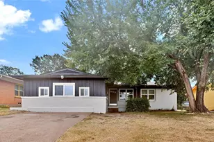4208 Huckleberry Cir, Dallas, TX 75216 - Photo 2