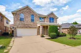 4204 Bridgestone Dr, Fort Worth, TX 76123 - Photo 2
