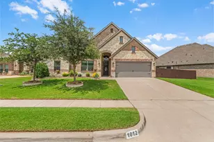 1012 Whitetail Ct, Joshua, TX 76058 - Photo 4