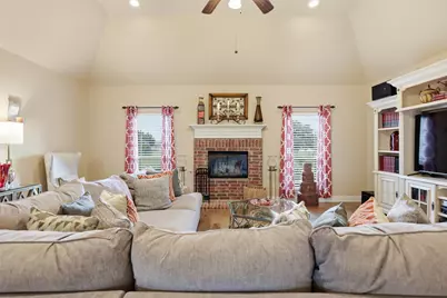 186 Las Colinas Trail, Cross Roads, TX 76227 - Photo 20