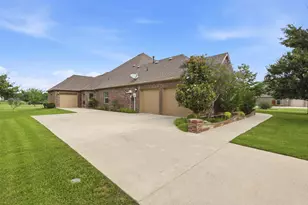 186 Las Colinas Trail, Cross Roads, TX 76227 - Photo 6