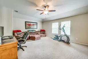 8924 Holliday Ln, Aubrey, TX 76227 - Photo 12