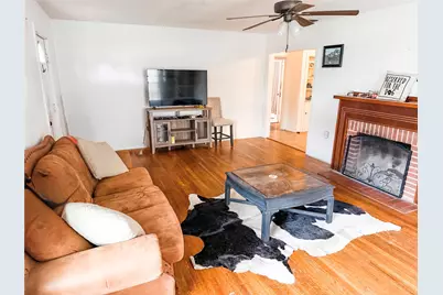 1136 W Long Street, Stephenville, TX 76401 - Photo 6