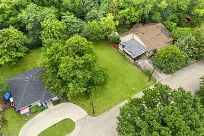 205 Thompson Street, Waxahachie, TX 75165 - Photo 6