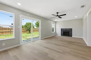 1909 Schumac Ln, Bedford, TX 76022 - Photo 4