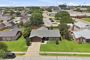 1909 Schumac Ln, Bedford, TX 76022 - Photo 30