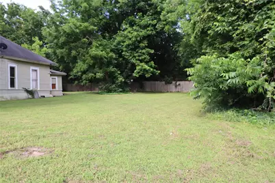 1414 Wesley Street, Greenville, TX 75401 - Photo 14