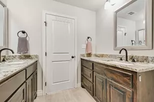 2601 Houston Ct, Granbury, TX 76048 - Photo 24