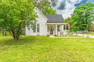 911 N Main St, Winnsboro, TX 75494 - Photo 2
