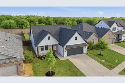 9920 Chaparral Pass, Fort Worth, TX 76126 - Photo 4
