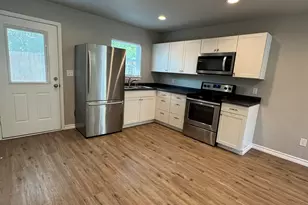 320 W 6th St, Weatherford, TX 76086 - Photo 14