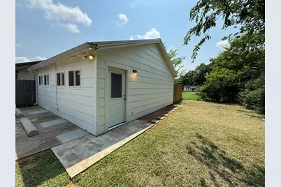 320 W 6th Street, Weatherford, TX 76086 - Photo 2