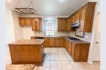 1126 Glencoe Drive, Glenn Heights, TX 75154 - Photo 2
