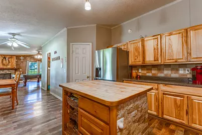 75 Southern Drive, Mineral Wells, TX 76067 - Photo 8