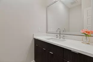 1596 Fiji St, Dallas, TX 75203 - Photo 22