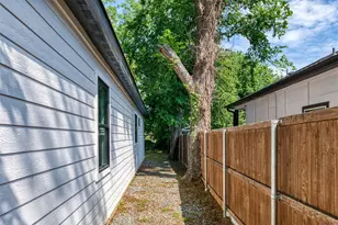 3323 Reed Ln, Dallas, TX 75215 - Photo 30