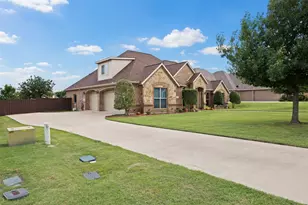8230 Glenwick Dr, Waxahachie, TX 75167 - Photo 6