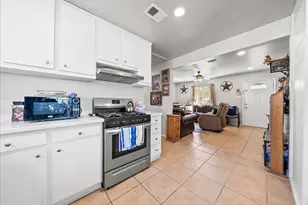 4203 Bonham St, Dallas, TX 75229 - Photo 10