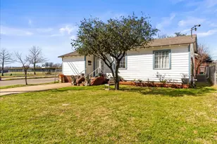 4203 Bonham St, Dallas, TX 75229 - Photo 4
