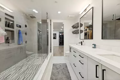 1505 Elm Street #1403, Dallas, TX 75201 - Photo 14