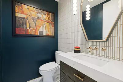 1505 Elm Street #1403, Dallas, TX 75201 - Photo 18