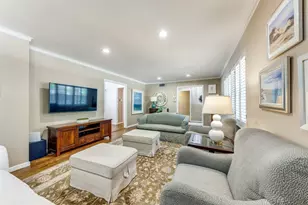 6453 Dunstan Ln, Dallas, TX 75214 - Photo 8