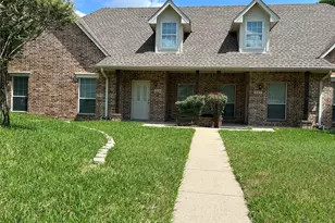 921 Cedar Ridge Dr, DeSoto, TX 75115 - Photo 1