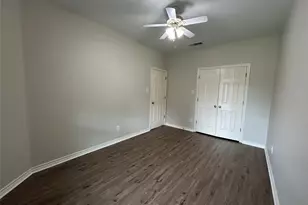921 Cedar Ridge Dr, DeSoto, TX 75115 - Photo 4