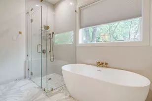 2144 Fountain Square Dr, Fort Worth, TX 76107 - Photo 24