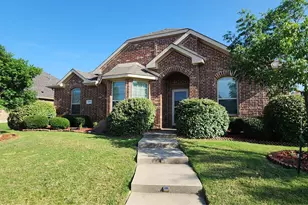 1369 Crescent Cove Dr, Rockwall, TX 75087 - Photo 2