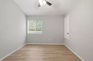 238 Creek Cove Dr, Dallas, TX 75217 - Photo 24