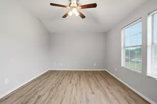 238 Creek Cove Dr, Dallas, TX 75217 - Photo 18