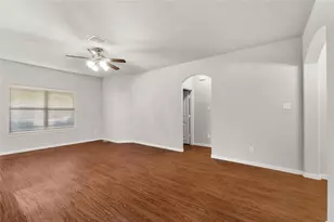 2905 Pacifico Wy, Fort Worth, TX 76111 - Photo 14